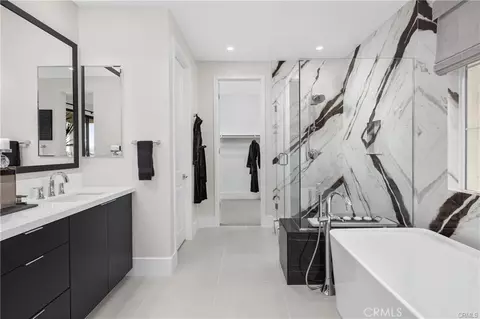 Bath - 22081 Manarola, Walnut, CA 91789 photo 3 of 3
