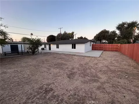 Exterior - 5844 Montgomery St, Riverside, CA 92503 photo 13 of 14