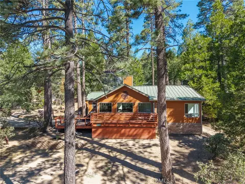 54720 Pine Crst, Idyllwild, CA 92549