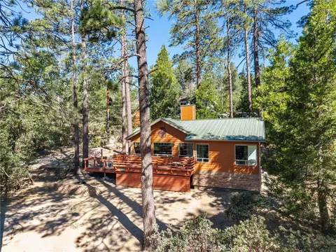 Exterior - 54720 Pine Crst, Idyllwild, CA 92549 photo 3 of 9