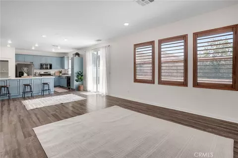 Living - 20765 Barn Rd, Riverside, CA 92507 photo 3 of 4