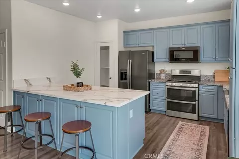 Kitchen - 20765 Barn Rd, Riverside, CA 92507 photo 4 of 5