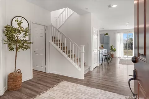Entry Way - 20765 Barn Rd, Riverside, CA 92507 photo 3 of 9