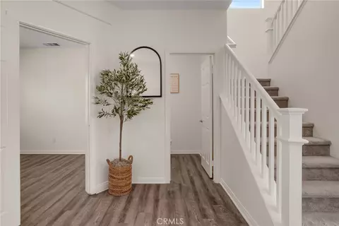 Entry Way - 20765 Barn Rd, Riverside, CA 92507 photo 4 of 9