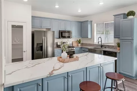 Kitchen - 20765 Barn Rd, Riverside, CA 92507 photo 2 of 5