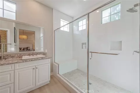 Bath - 137 Smallwheel, Irvine, CA 92618 photo 3 of 7