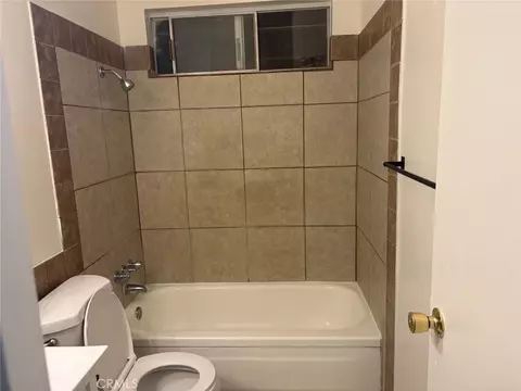 Bath - 751 Upton, Barstow, CA 92311 photo 2 of 2