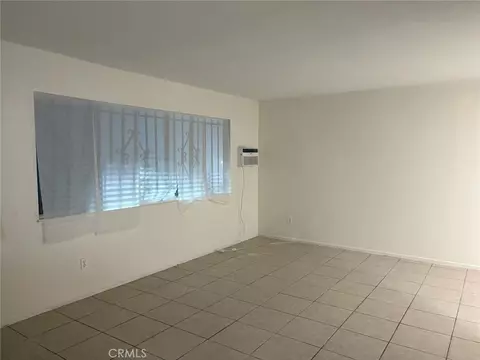 Living - 751 Upton, Barstow, CA 92311 photo 2 of 4