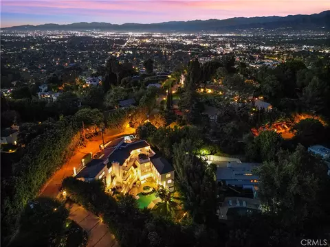 3511 Berry Dr, Los Angeles, CA 91604
