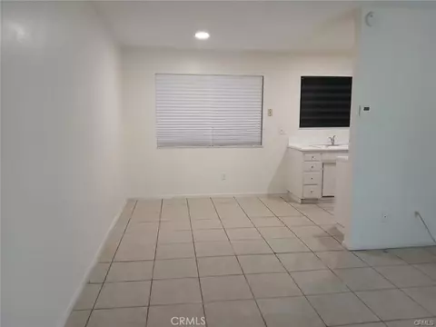 Living - 751 Upton, Barstow, CA 92311 photo 3 of 4