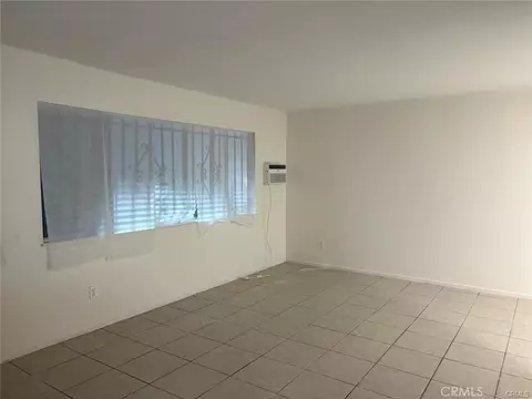 Living - 751 Upton, Barstow, CA 92311 photo 2 of 4