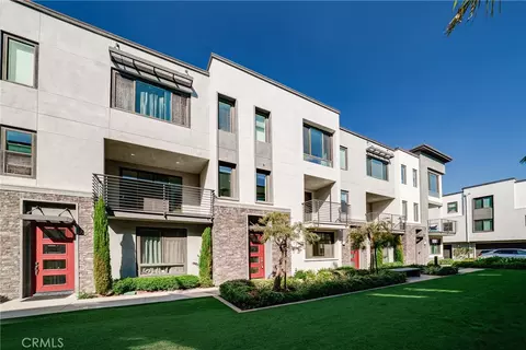 Exterior - 122 Schick, Irvine, CA 92614 photo 9 of 12