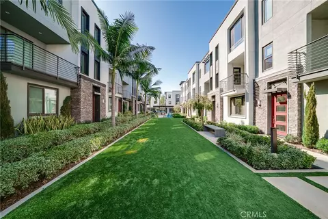 Exterior - 122 Schick, Irvine, CA 92614 photo 11 of 12