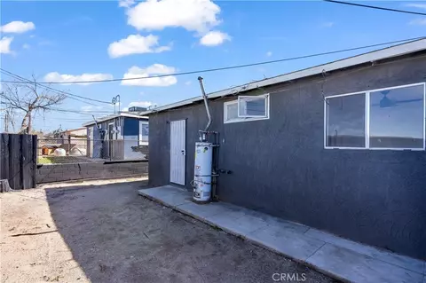 Exterior - 813 E Fredricks St, Barstow, CA 92311 photo 2 of 4