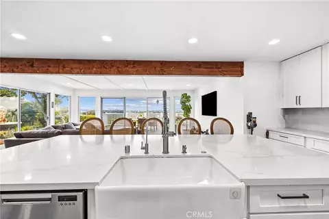 Kitchen - 5762 Desert View Dr, La Jolla, CA 92037 photo 4 of 4