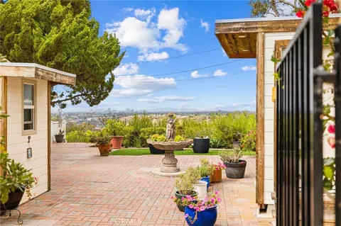 Exterior - 5762 Desert View Dr, La Jolla, CA 92037 photo 8 of 10
