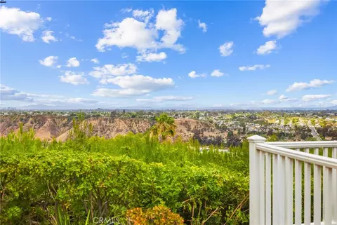 View/Area - 5762 Desert View Dr, La Jolla, CA 92037 photo 3 of 4