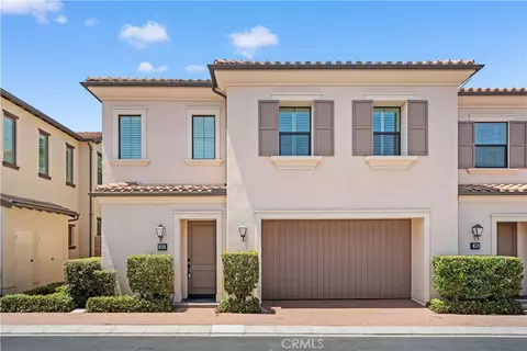 190 Crescent Moon, Irvine, CA 92602