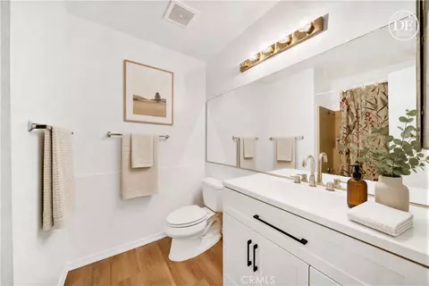 Bath - 3576 Atchison Cir, Riverside, CA 92503 photo 1 of 5