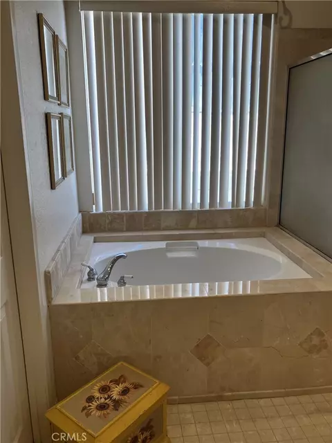Bath - 32965 Anasazi Dr, Temecula, CA 92592 photo 1 of 2
