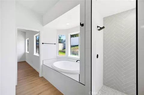 Bath - 11779 Sutter Ave, Yucaipa, CA 92399 photo 5 of 5