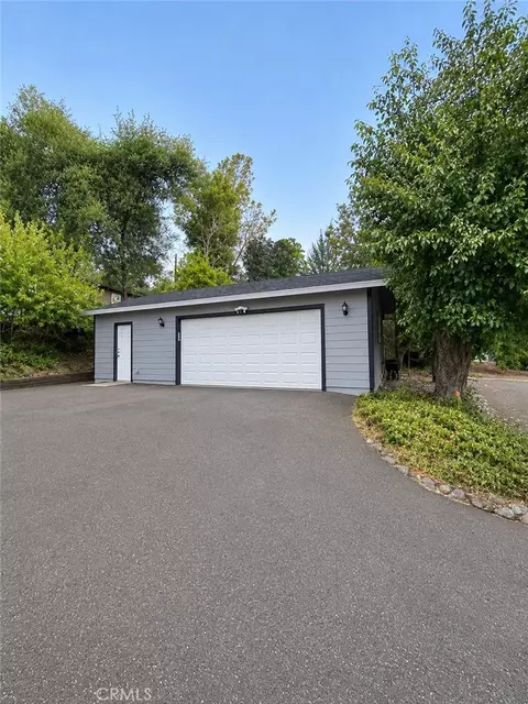 Exterior - 1162 Willis St, Redding, CA 96001 photo 9 of 16