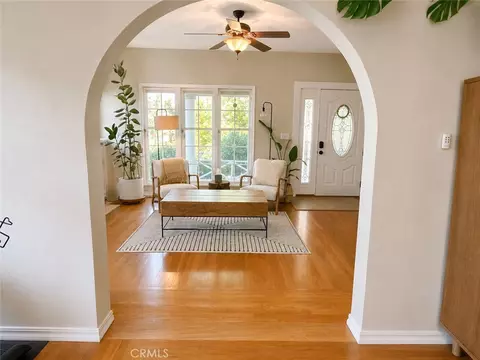 Entry Way - 1162 Willis St, Redding, CA 96001 photo 1 of 5