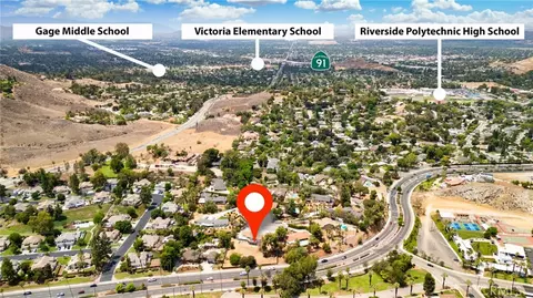 View/Area - 2128 Oak Crst, Riverside, CA 92506 photo 6 of 6
