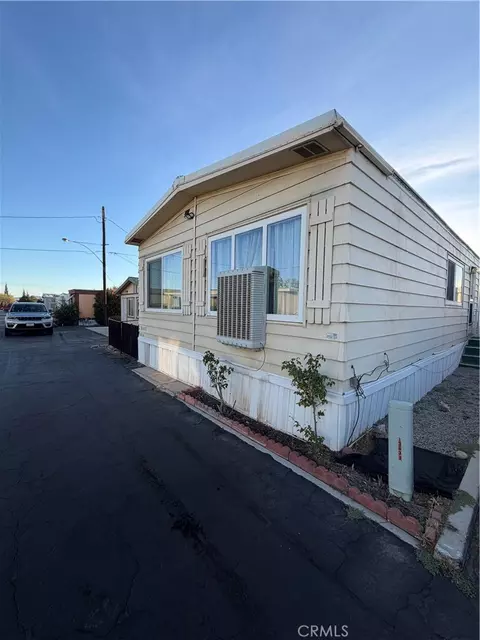 16473 Green Tree Blvd #5, Victorville, CA 92395