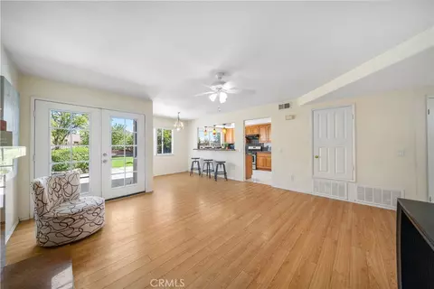 Living - 5048 Trojan Ct, Riverside, CA 92507 photo 5 of 7