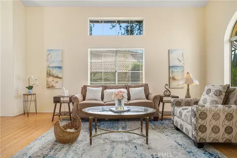 Living - 5048 Trojan Ct, Riverside, CA 92507 photo 1 of 7