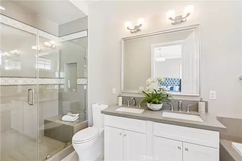Bath - 1013 Holly Ave #A, Arcadia, CA 91007 photo 2 of 4