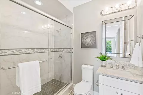 Bath - 1013 Holly Ave #A, Arcadia, CA 91007 photo 1 of 4