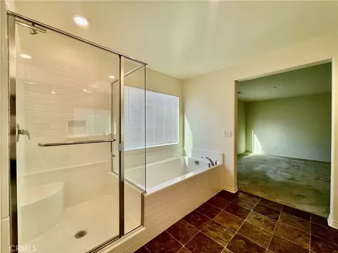 Bath - 19374 Fortunello, Riverside, CA 92508 photo 4 of 5