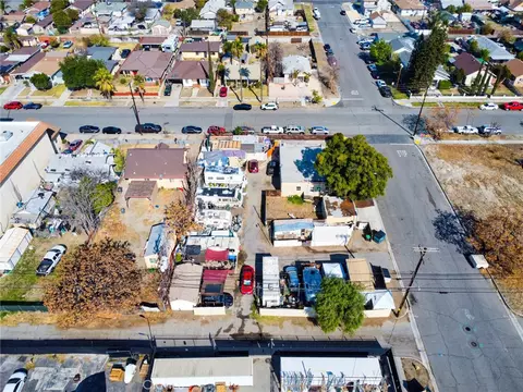 View/Area - 584 E H St, Colton, CA 92324 photo 5 of 13