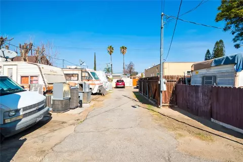 Exterior - 584 E H St, Colton, CA 92324 photo 3 of 3