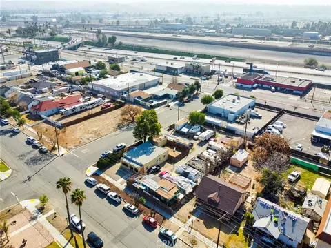 View/Area - 584 E H St, Colton, CA 92324 photo 3 of 13