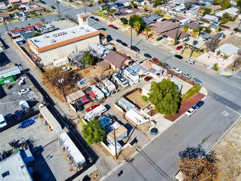 View/Area - 584 E H St, Colton, CA 92324 photo 7 of 13