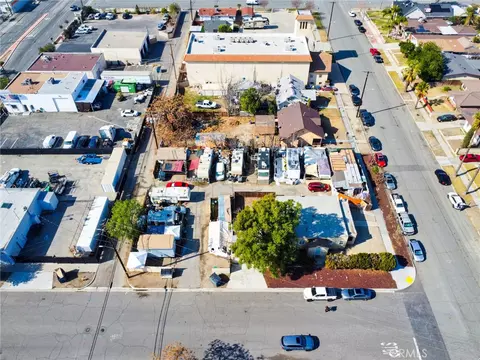 View/Area - 584 E H St, Colton, CA 92324 photo 12 of 13