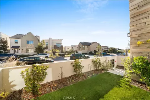 Exterior - 151 Scale, Irvine, CA 92618 photo 4 of 9