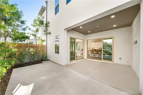 Exterior - 151 Scale, Irvine, CA 92618 photo 7 of 9