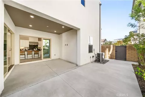 Exterior - 151 Scale, Irvine, CA 92618 photo 6 of 9