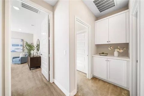 Entry Way - 151 Scale, Irvine, CA 92618 photo 8 of 12