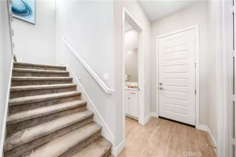 Entry Way - 151 Scale, Irvine, CA 92618 photo 6 of 12