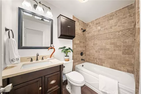 Bath - 12757 Nicolet Ct, Rancho Cucamonga, CA 91739 photo 2 of 3