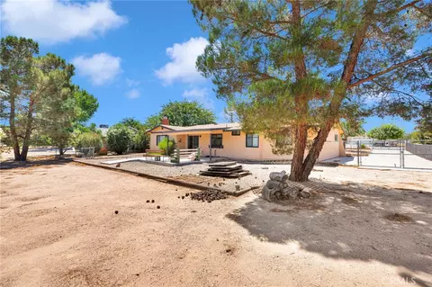 Exterior - 10387 Kern, Hesperia, CA 92345 photo 8 of 9