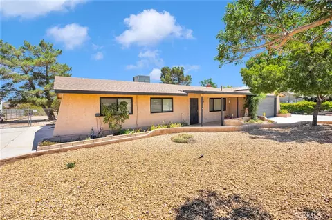Exterior - 10387 Kern, Hesperia, CA 92345 photo 2 of 9