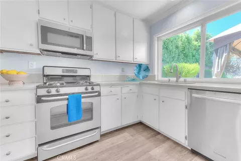 Kitchen - 4312 Rainier Ct, Chino, CA 91710 photo 4 of 4