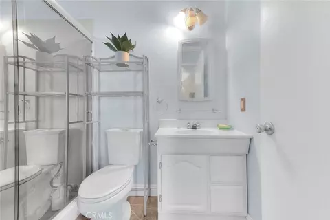 Bath - 4312 Rainier Ct, Chino, CA 91710 photo 2 of 4