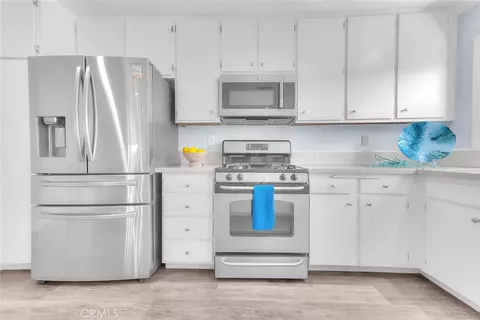 Kitchen - 4312 Rainier Ct, Chino, CA 91710 photo 3 of 4